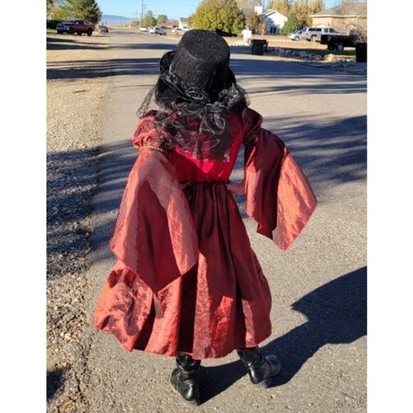 Medieval Queen Princess Renaissance Dress Small 4-6 Red Gold Cosplay Festival - Picture 2 of 4